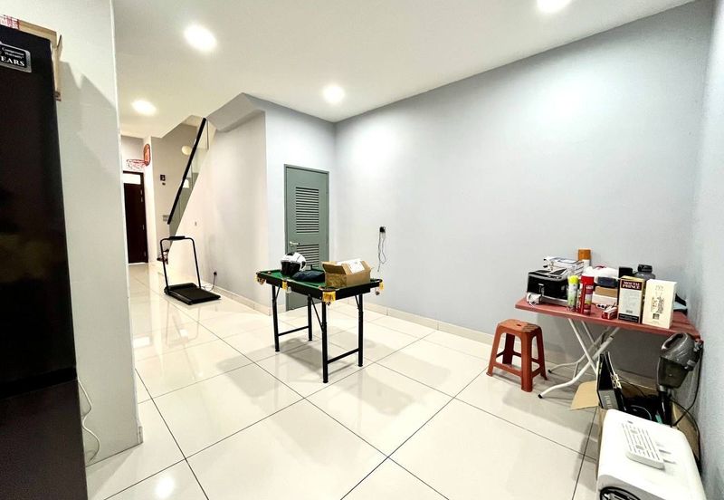 The Canal Garden South, Horizon Hills