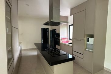 The Canal Garden North, Horizon Hills