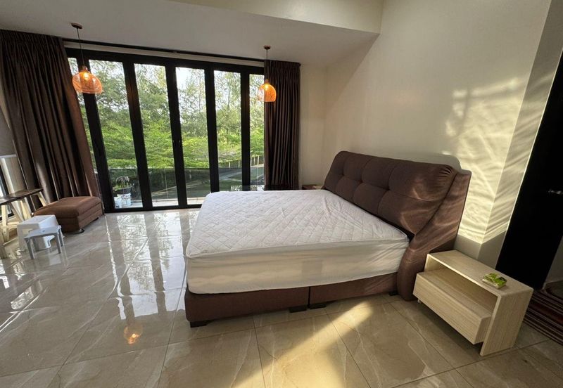 The Canal Garden North, Horizon Hills