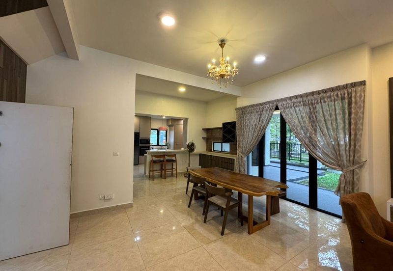 The Canal Garden North, Horizon Hills