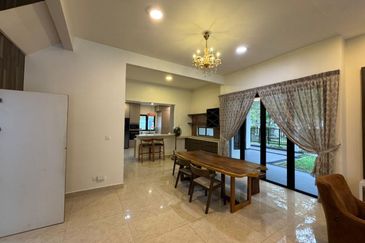 The Canal Garden North, Horizon Hills