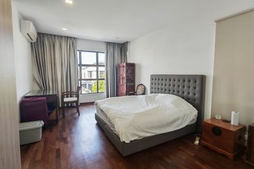 The Canal Garden South, Horizon Hills