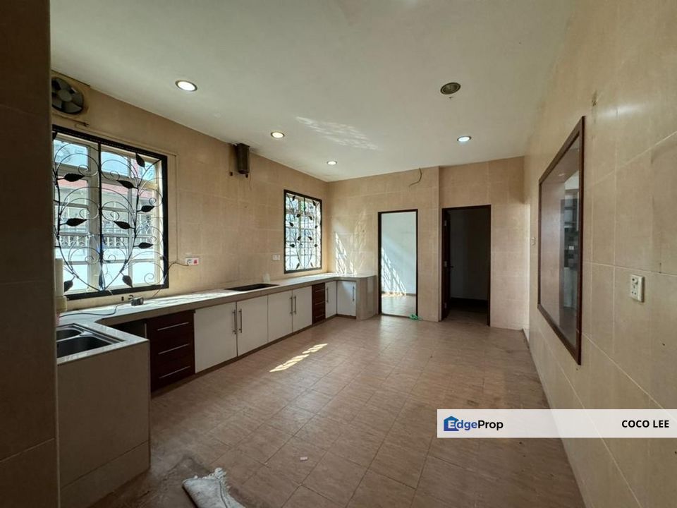 Taman Sri Tebrau @ Nice Renovation 2-storey Commercial Semi-D, Johor, Johor Bahru