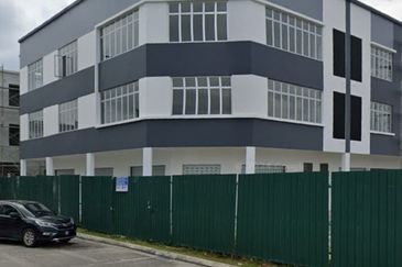 Kulai Vervo City @ Intermediate 3-storey Shop Lot