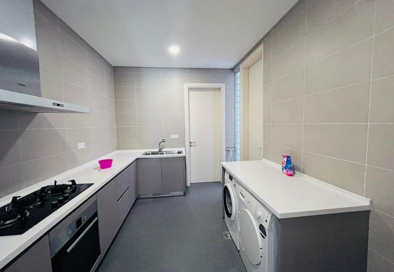 Emerald Bay @ Puteri harbour