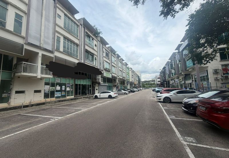 Pusat Perdagangan Danga Utama