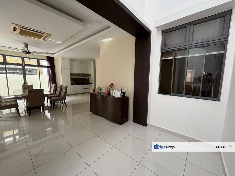 Park Link Villa, Impian Height @ Renovated 2-storey Semi-D House, Johor, Skudai