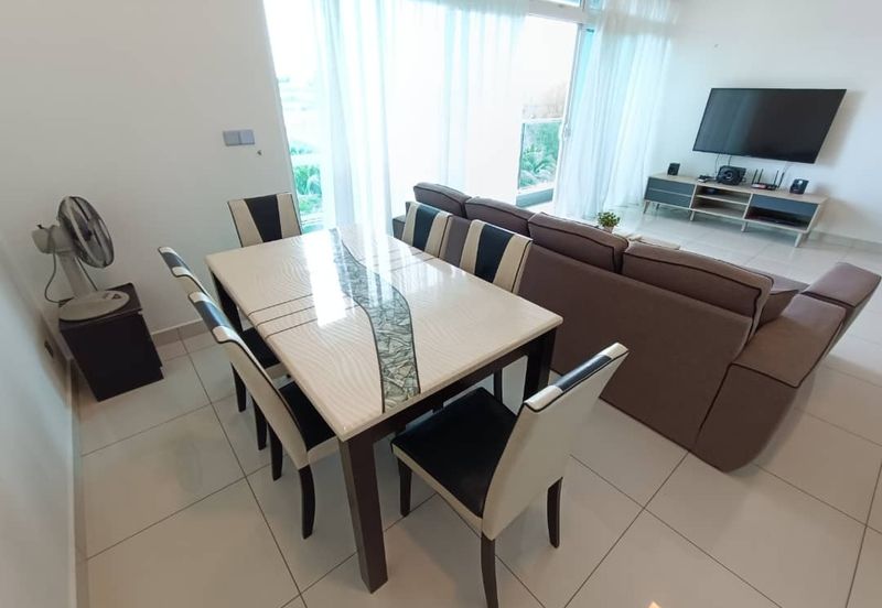 D'Suites , Akasia Horizon