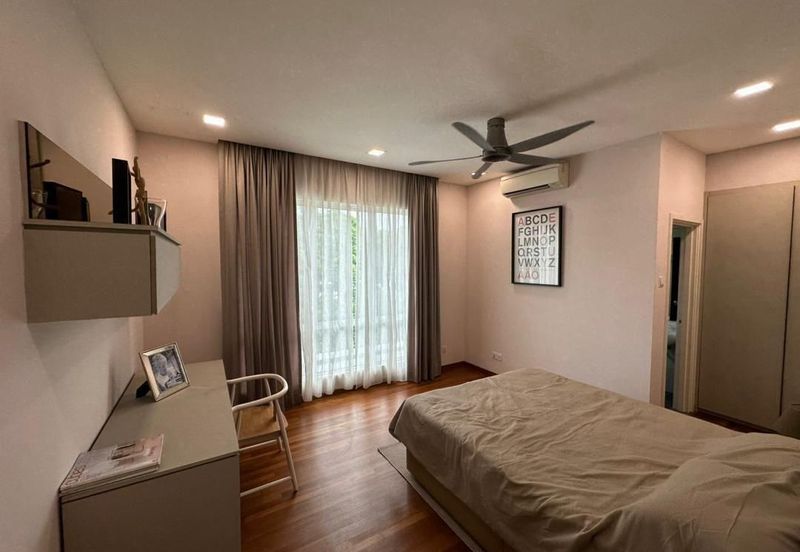 Isola Villa @ Senibong Cove