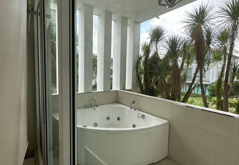 Isola Villa @ Senibong Cove