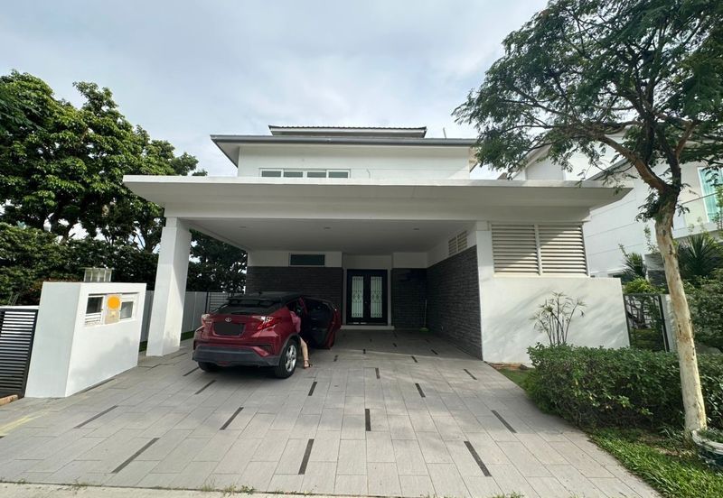 Isola Villa @ Senibong Cove