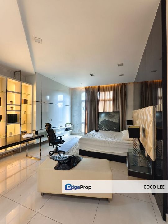 KSL D' Esplanade Residence @ Corner with Private Garden Low Floor unit, Johor, Johor Bahru