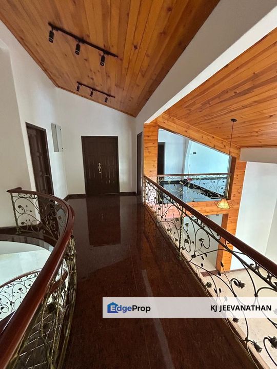 Fully Renovated New Double Storey Bungalow Bukit gasing, Selangor, Petaling Jaya