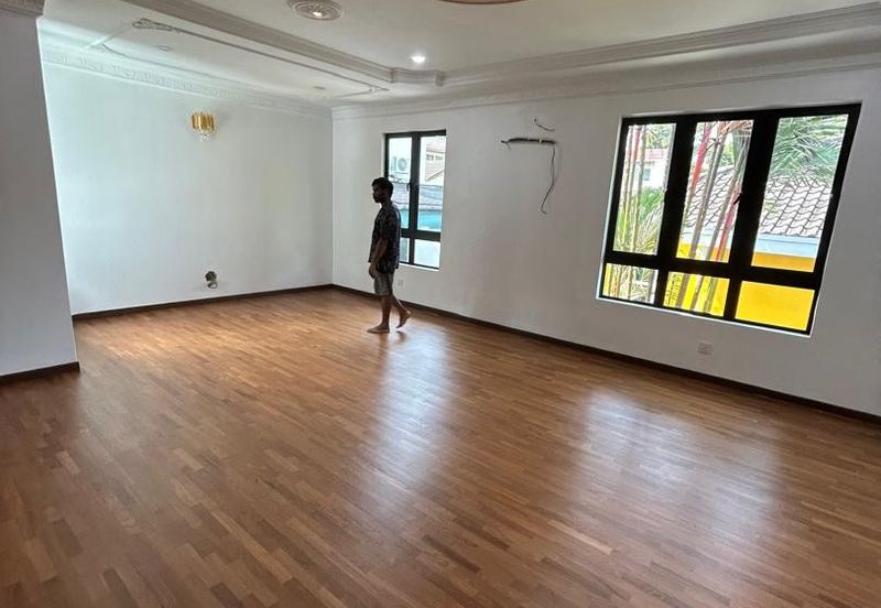 Bukit Gasing, Seksyen 5