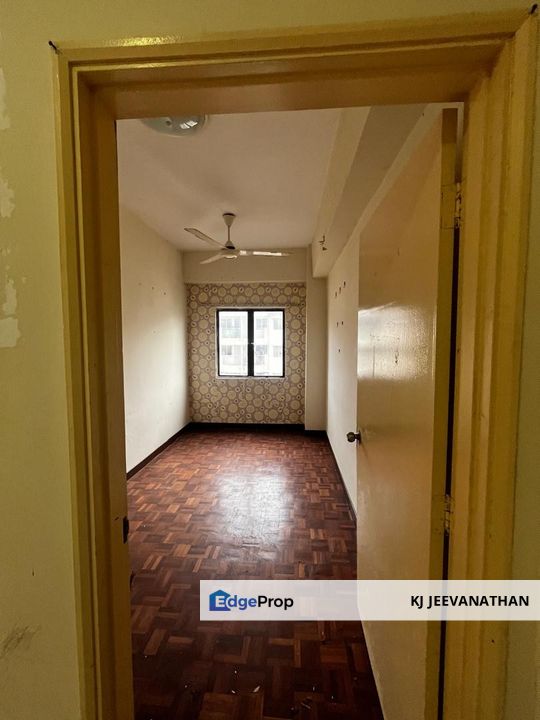 Mid floor available to move in ASAP, Kuala Lumpur, Kepong