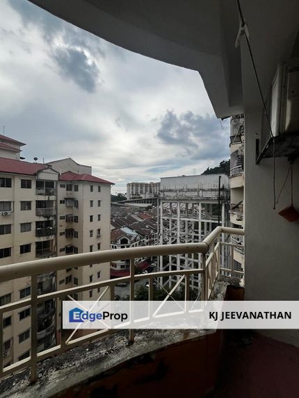 Mid floor available to move in ASAP, Kuala Lumpur, Kepong