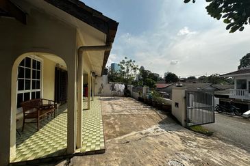 Seksyen 8, Petaling Jaya