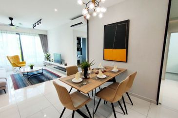 D'Summit Residences @ Kempas Utama