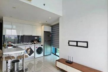 Almas Suites @ Puteri Harbour