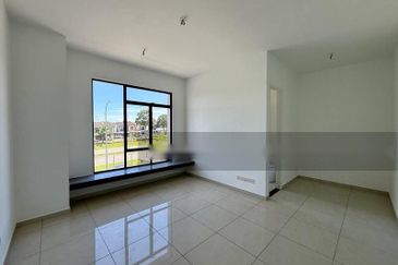 Avenue 8 Taman Bukit Indah