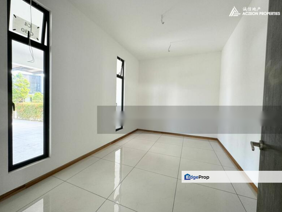 Isola Coast for sale, Johor, Masai