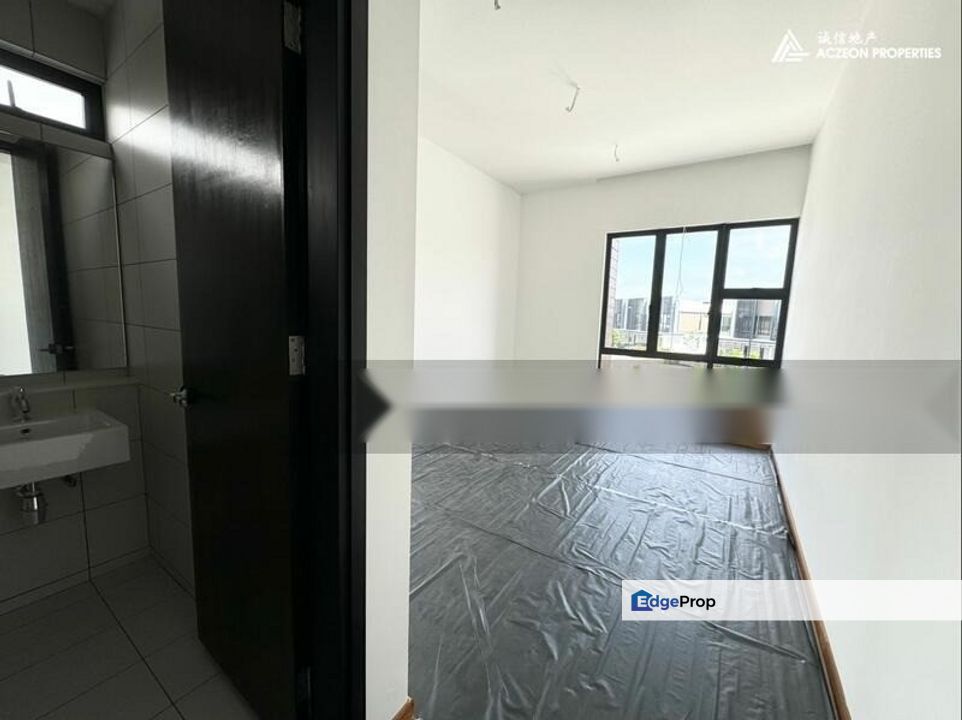 Isola Coast for sale, Johor, Masai