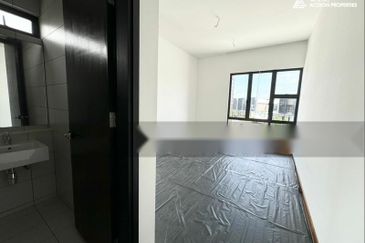 Isola Coast @ Senibong Cove