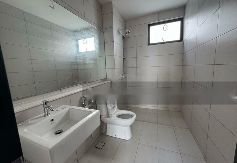 Senibong Cove Waterway Residences