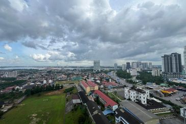 The Astaka @ 1 Bukit Senyum