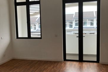 Cradleton @ Eco Majestic