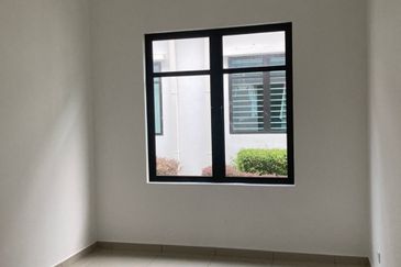 Cradleton @ Eco Majestic