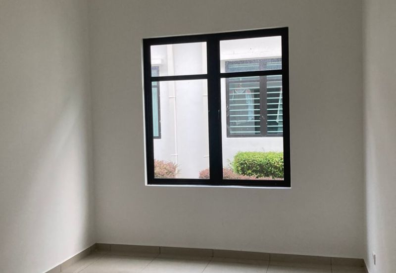 Cradleton @ Eco Majestic