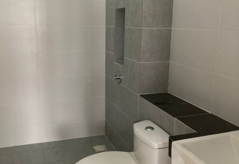 Cradleton @ Eco Majestic