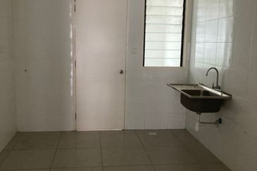 Cradleton @ Eco Majestic