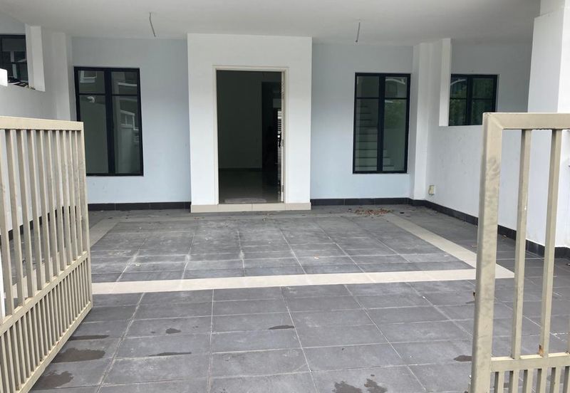 Cradleton @ Eco Majestic