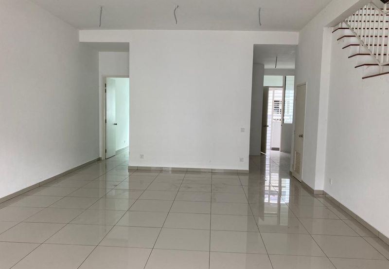 Cradleton @ Eco Majestic