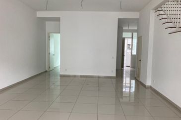 Cradleton @ Eco Majestic