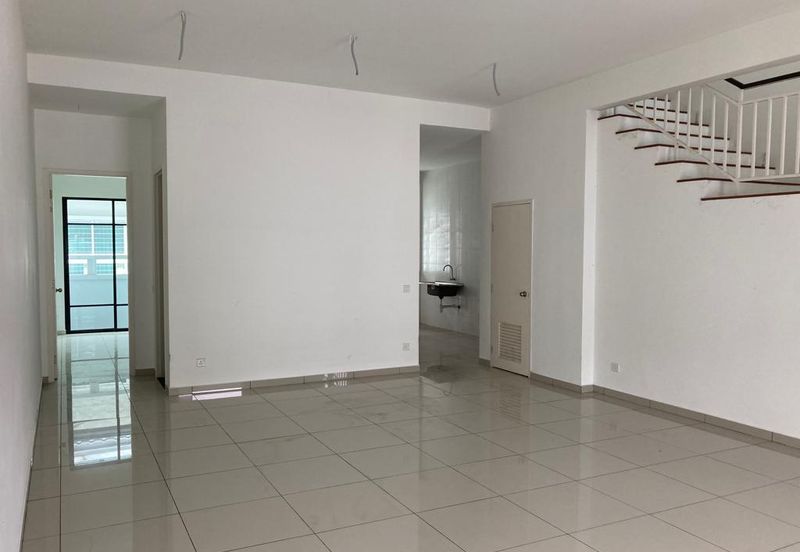 Cradleton @ Eco Majestic