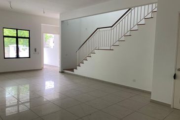 Cradleton @ Eco Majestic