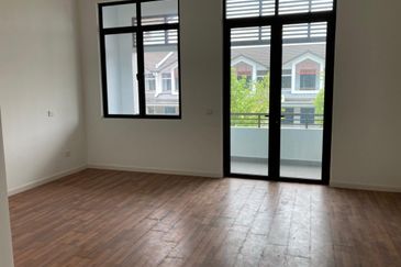 Cradleton @ Eco Majestic