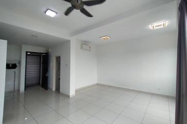 Kiara Plaza Service Apartment @ Semenyih