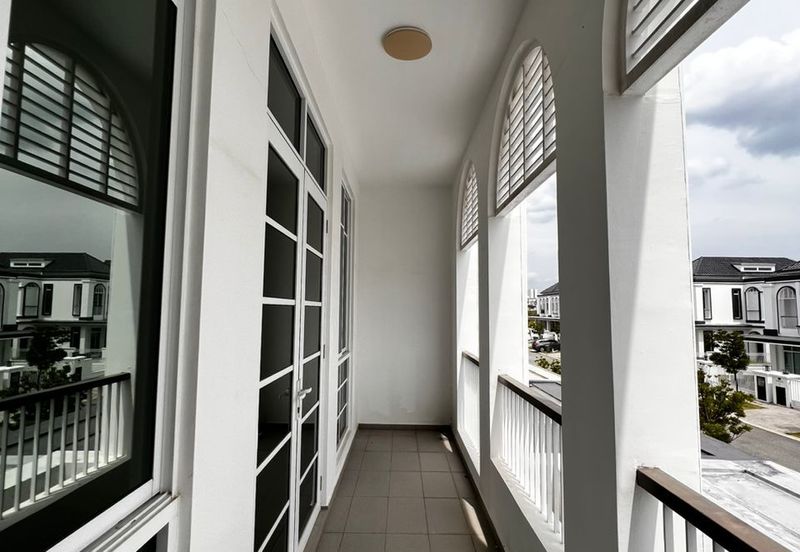 Merrydale @ Eco Majestic