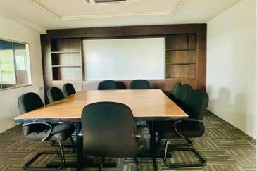 Taipan Business Centre, USJ 10