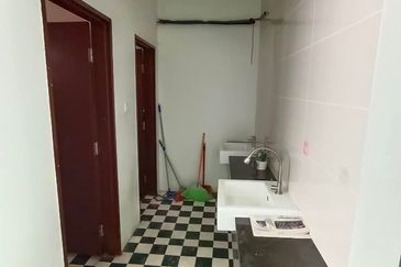 Ivoris @ Eco Majestic