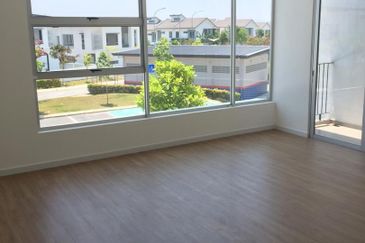 Parkfield Residences, Tropicana Heights