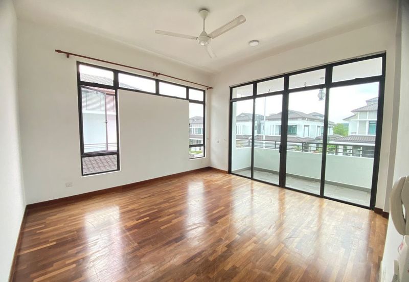 Tenderfields @ Eco Majestic