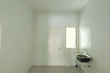 Cradleton @ Eco Majestic