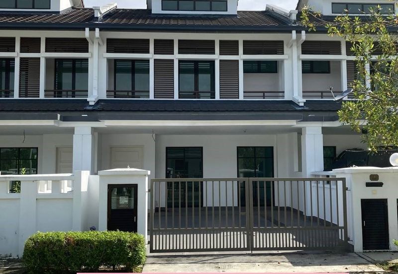 Cradleton @ Eco Majestic