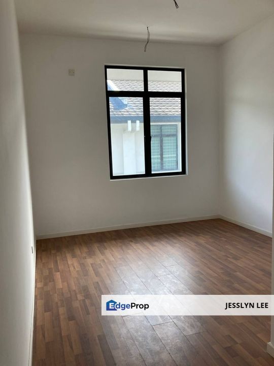 Cradleton Eco Majestic, Semenyih [Biggest size 24x75], Selangor, Semenyih