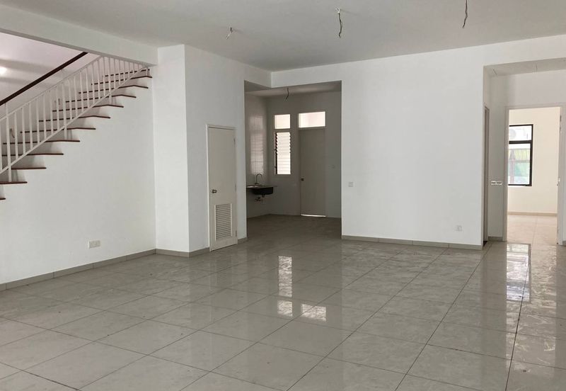 Cradleton @ Eco Majestic